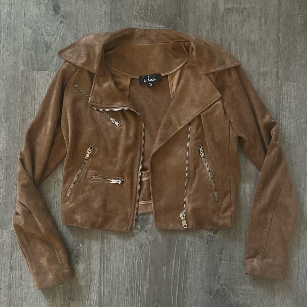 Lulu’s Jacket - Picture 2 of 4
